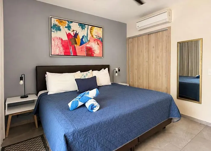 Dom wakacyjny Quiet Pool-view 1br Near 5th Avenue *